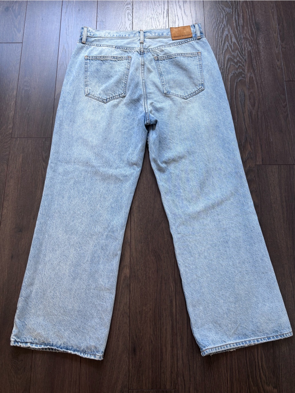 ARITZIA Denim Forum The Farrah High Rise Wide Leg Jeans - Light Wash - Size 31 - Picture 3 of 11